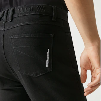 Men's Slim-Fit Jeans v1.0: water-saving organic cotton